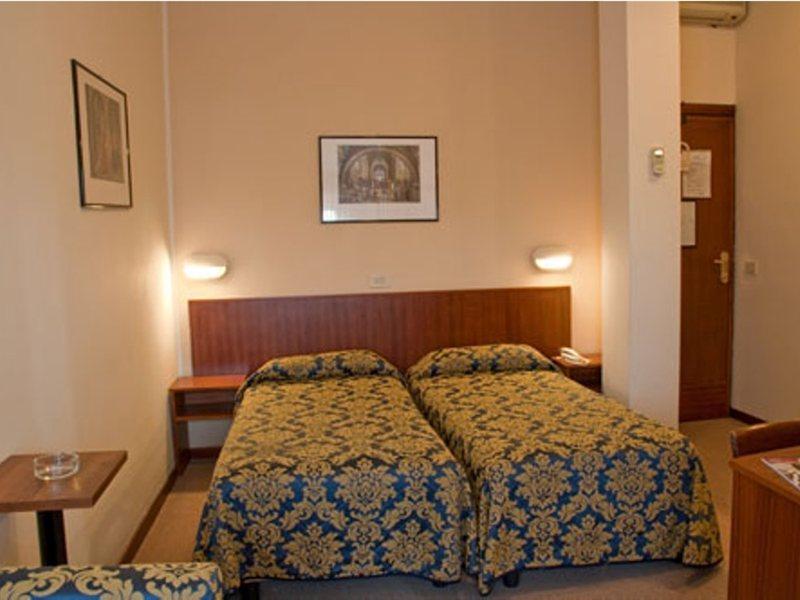 Columbus Urban Resort ฟลอเรนซ์ ห้อง รูปภาพ A room at the hotel