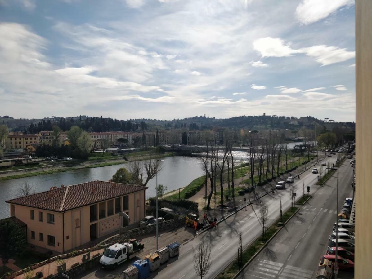 Columbus Urban Resort ฟลอเรนซ์ ภายนอก รูปภาพ The river in Périgueux